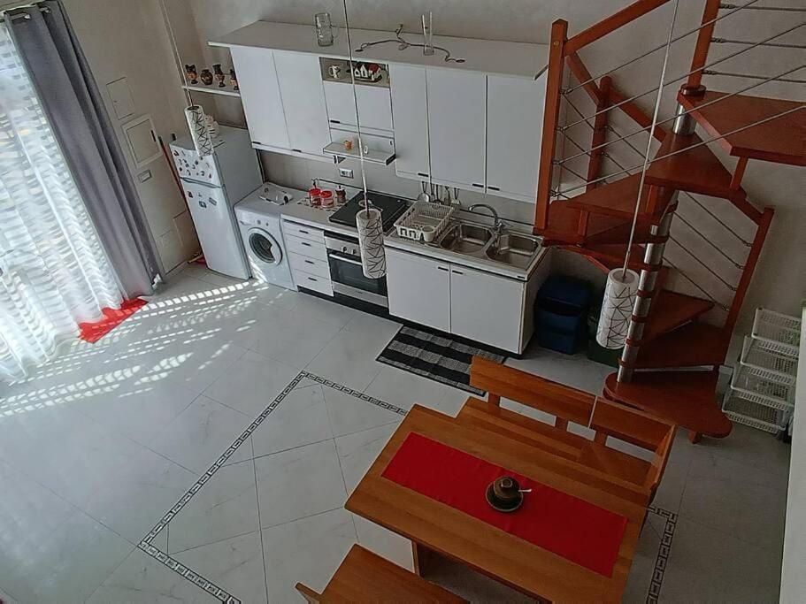 Casa Vacanza Raggio Di Sole Джовинаццо Экстерьер фото