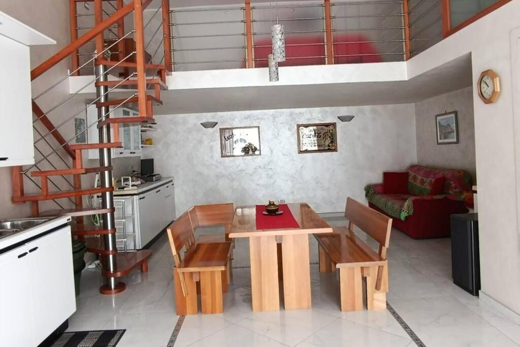 Casa Vacanza Raggio Di Sole Джовинаццо Экстерьер фото